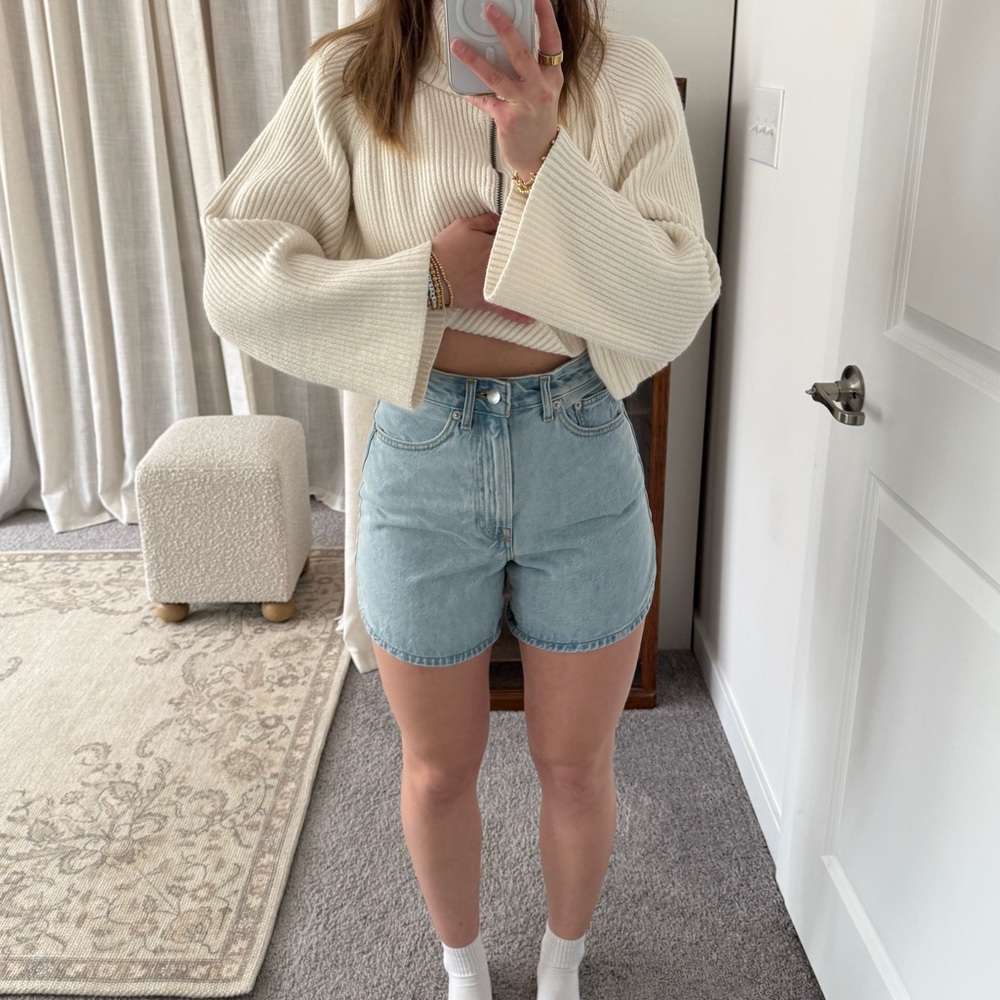 Everlane Women's Light Blue Denim Shorts